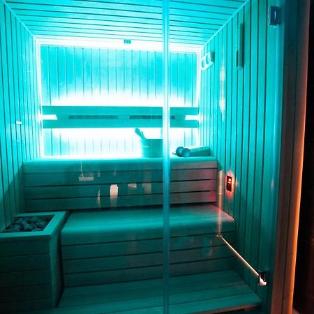 Stylish Loft With Finnish Sauna Budapest Ngoại thất bức ảnh