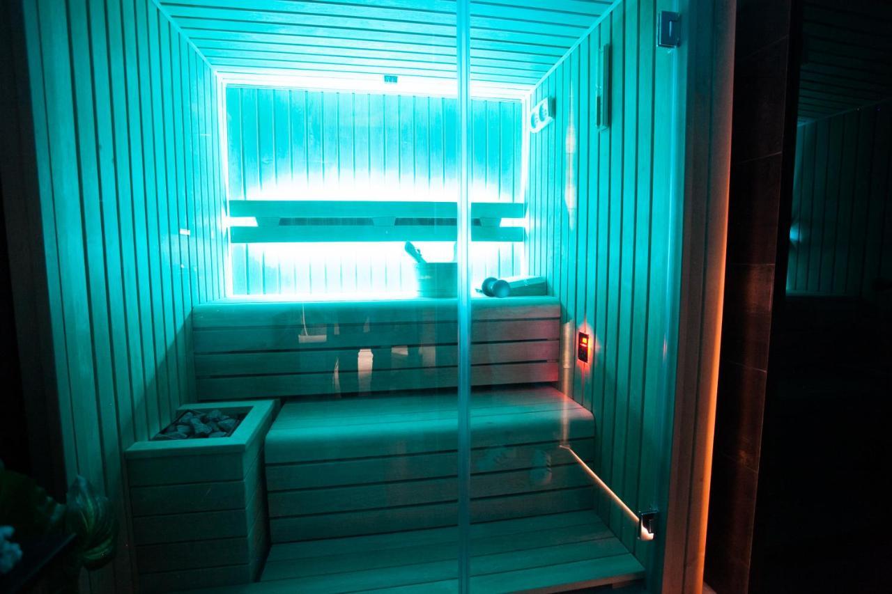 Stylish Loft With Finnish Sauna Budapest Ngoại thất bức ảnh